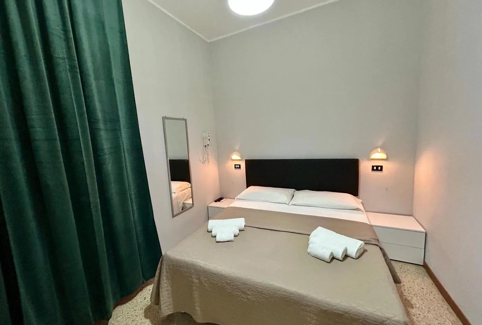 Hotel La Pergola Беллария-Иджеа-Марина