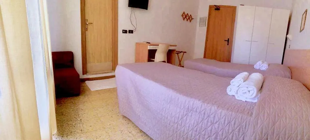 Hotel La Pergola Bellaria-Igea Marina Italy