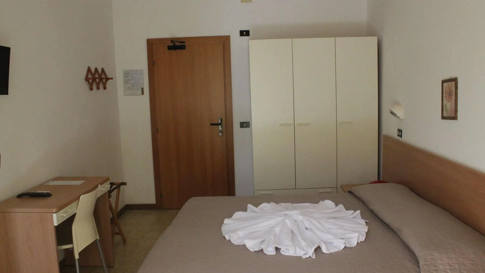 Hotel La Pergola Беллария-Иджеа-Марина